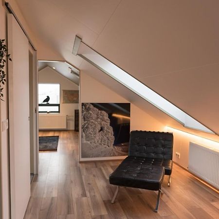 Scenic Penthouse - Ocean View & Skylight Windows Leilighet Siglufjordur Eksteriør bilde