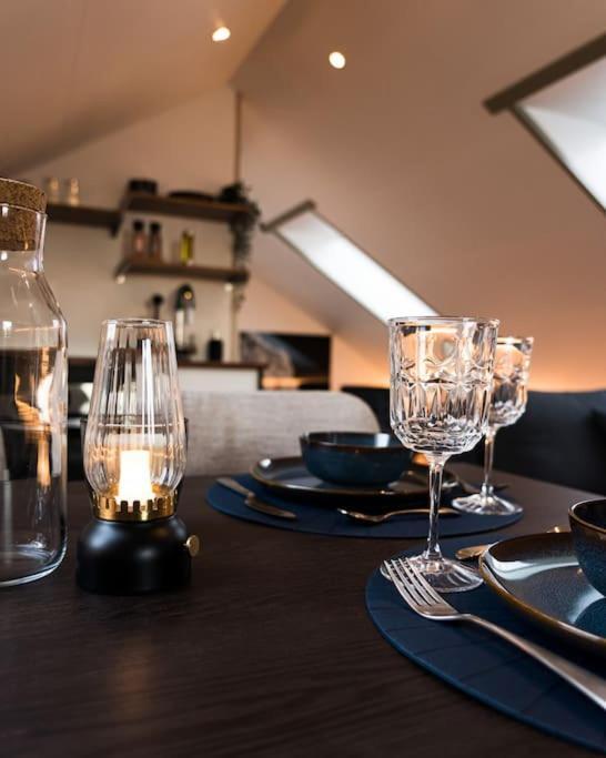 Scenic Penthouse - Ocean View & Skylight Windows Leilighet Siglufjordur Eksteriør bilde
